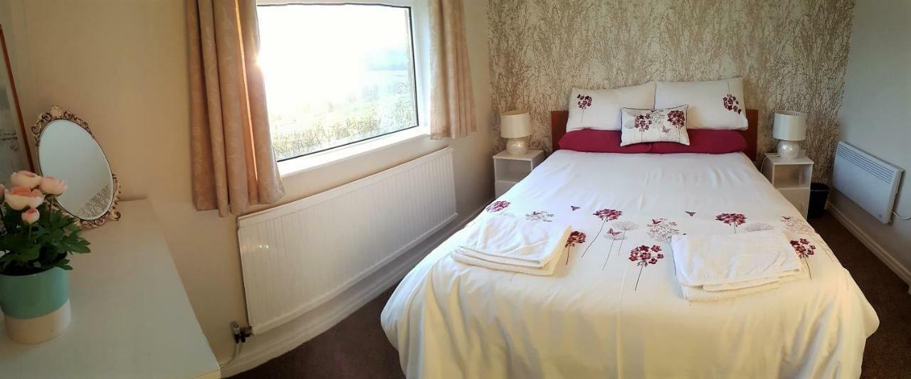 Woodpeckers Cottage Скарбъро Екстериор снимка